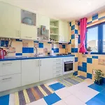 Lovely Lm Penthouse Apartman *