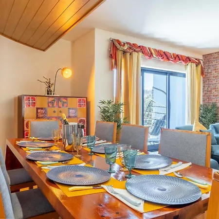 Lovely Lm Penthouse Apartment