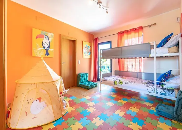 Lovely Lm Penthouse דירה